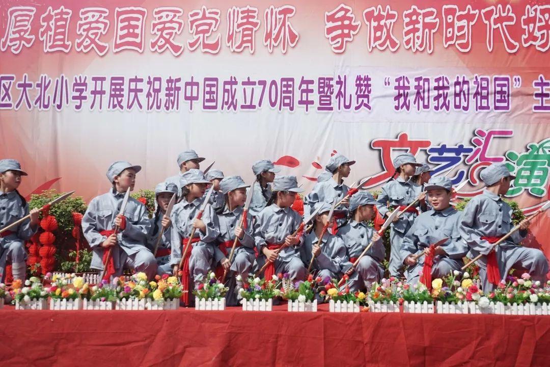 这才是鸡爪好吃做法,不用卤,不红烧,超级好吃!-全面解答你的问题
